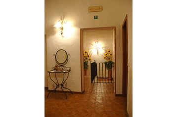 Отель Monteroni d'Arbia 6